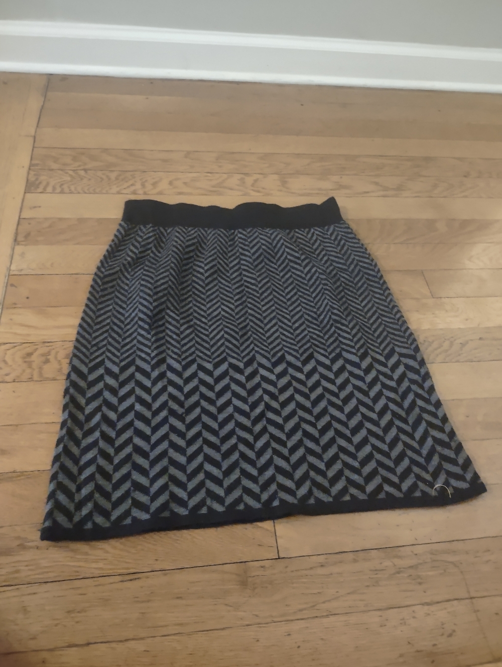 Kenar Black Grey Herringbone Knit Midi A-Line Skirt Elastic Waist Size Small
